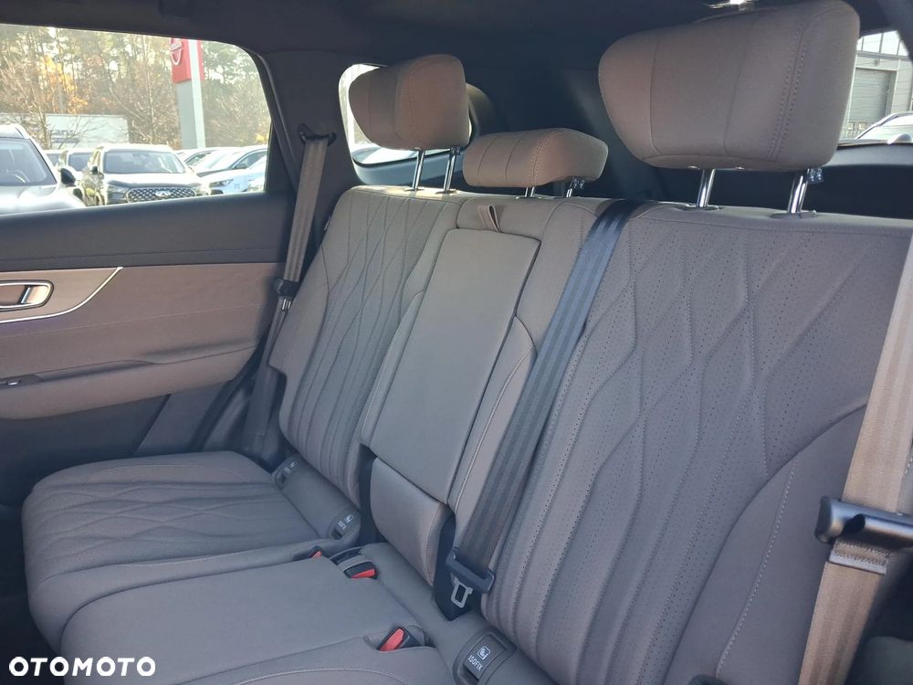 Chery Tiggo 8 1.5 T-GDI Super Hybrid Prestige DCT - 16