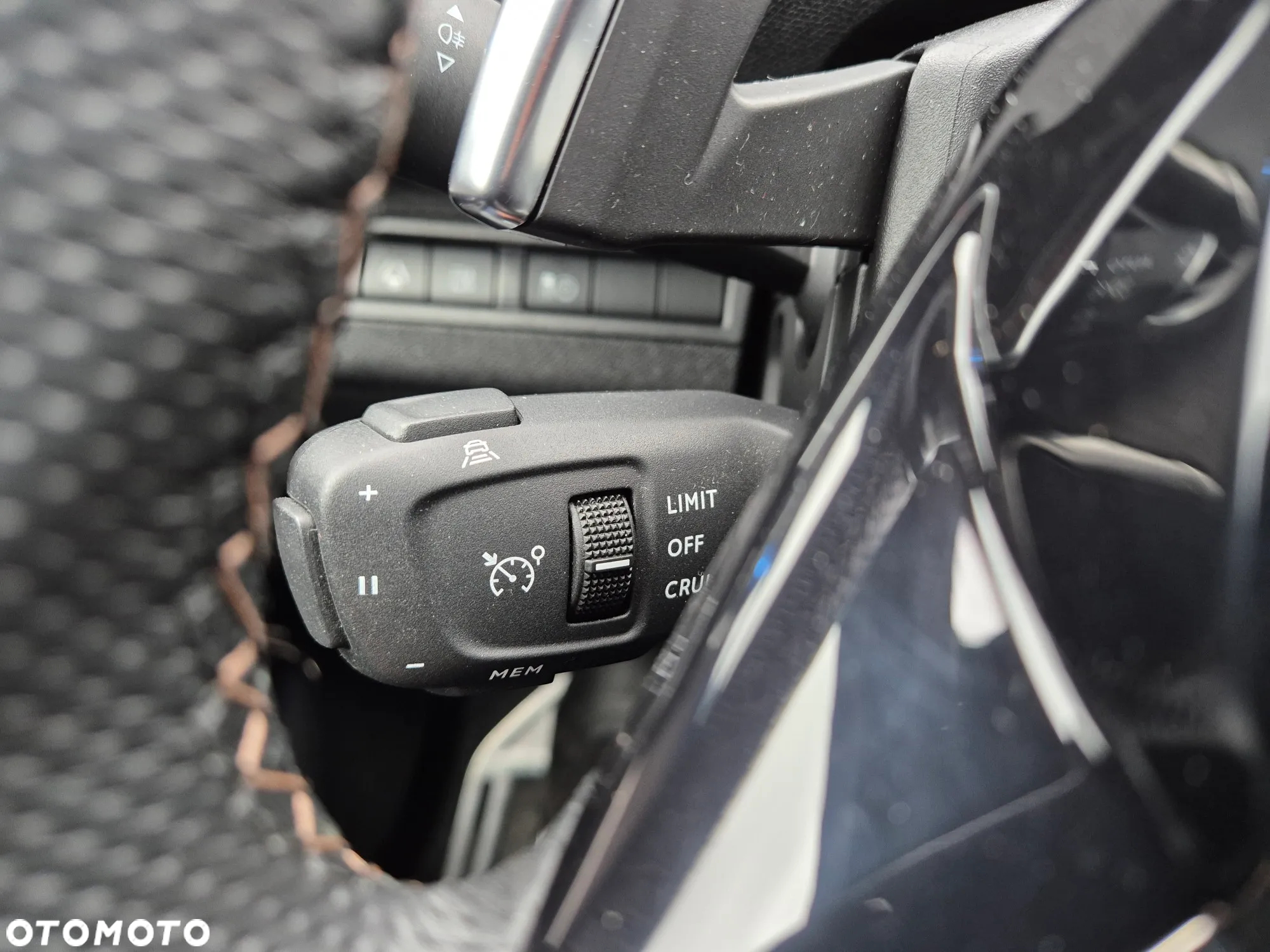 Peugeot 3008 1.6 PureTech Hybrid4 PHEV GT Pack S&S EAT8 - 39