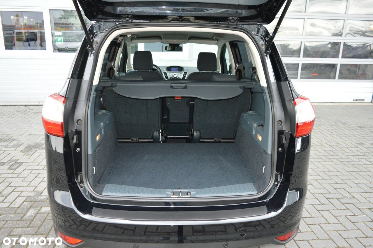 Ford Grand C-MAX 2.0 TDCi Champions Edition - 39