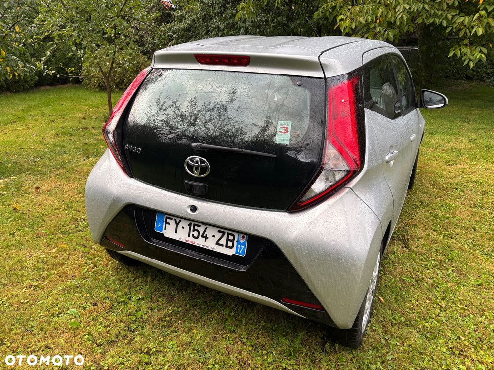 Toyota Aygo x-play - 9