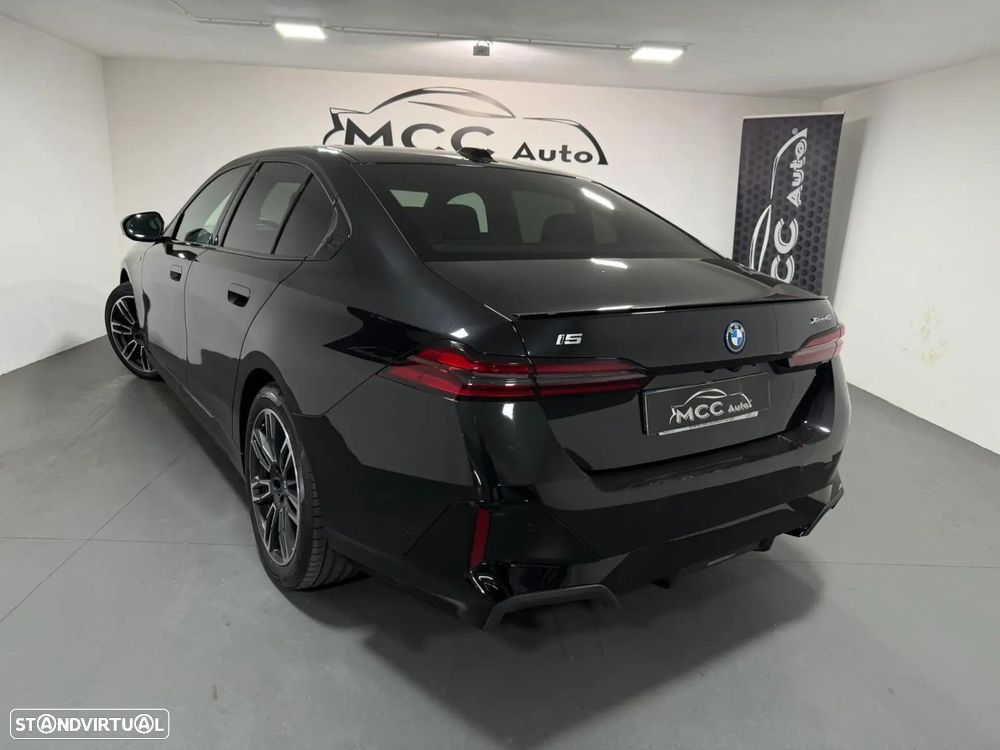 BMW i5 xDrive40 Pack Desportivo M Pro - 9