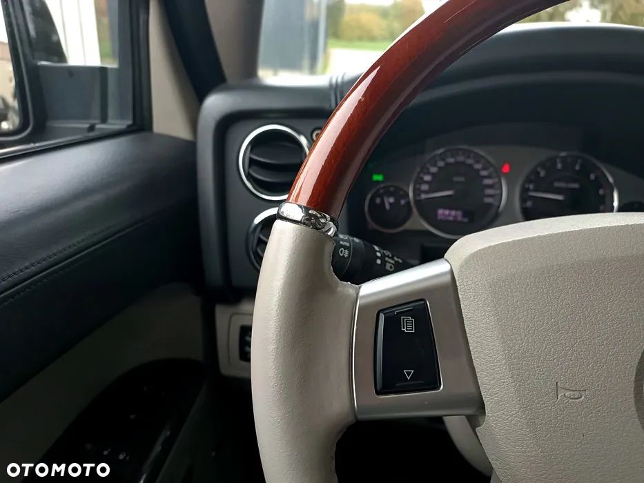 Jeep Commander 3.0 CRD DPF Automatik Overland - 32