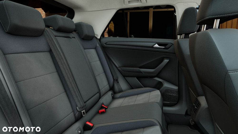 Volkswagen T-Roc - 11
