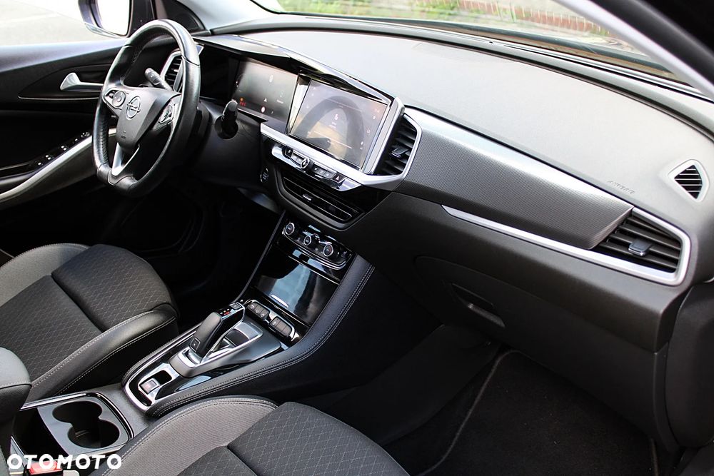 Opel Grandland 1.2 DI Automatik Business Elegance - 25