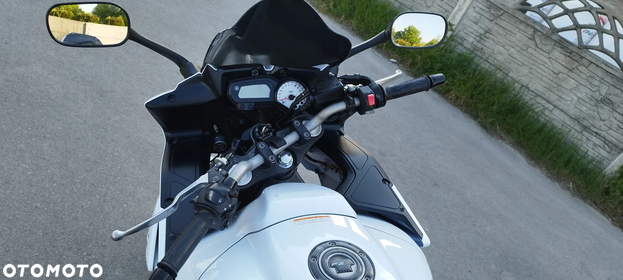 Yamaha FZ8 - 20