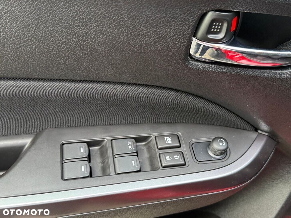 Suzuki Vitara - 12