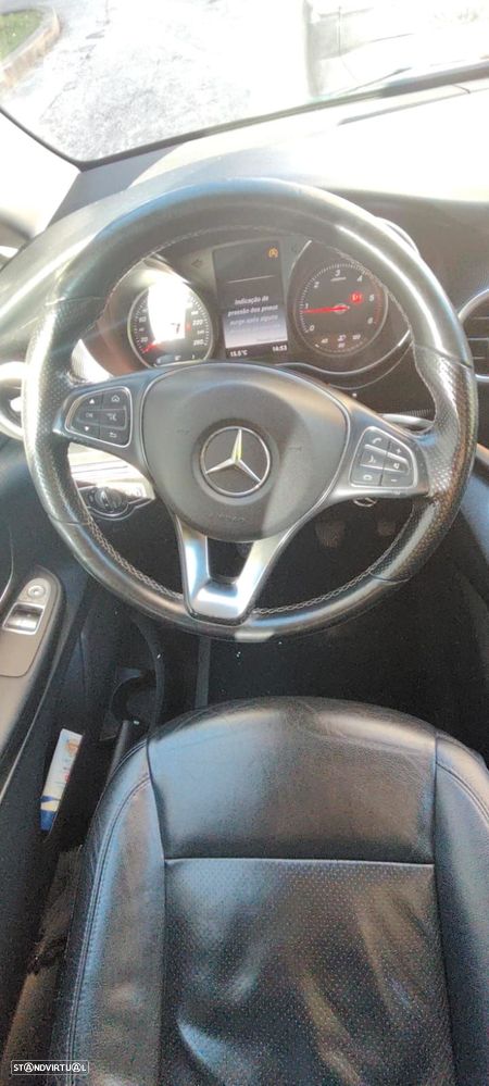Mercedes-Benz V 220 - 15