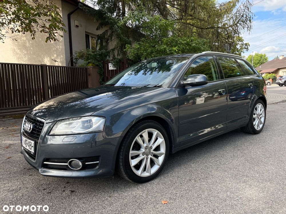 Audi A3 2012 photo 2