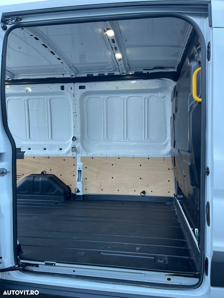 Ford Transit - 6