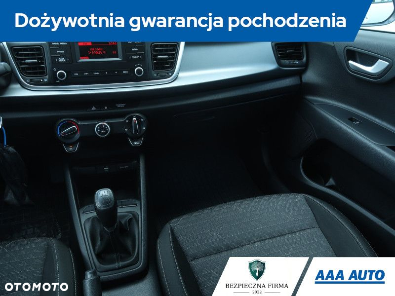 Kia Rio - 9