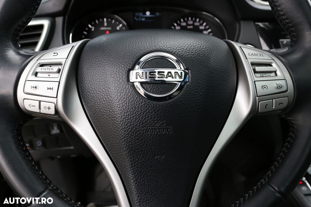 Nissan Qashqai 1.6 DCI Start/Stop 4X4-i Tekna - 31