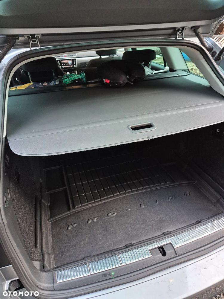 Skoda Superb 2.0 TDI DSG Ambition - 6