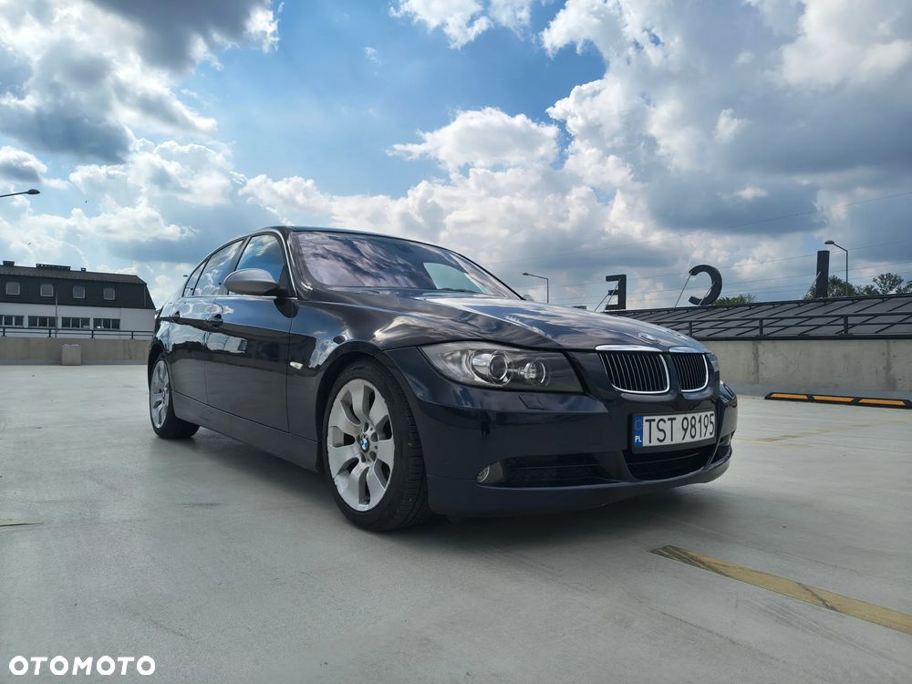 BMW Seria 3 330xi - 18