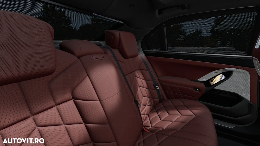 BMW Seria 7 750e xDrive AT PHEV - 13