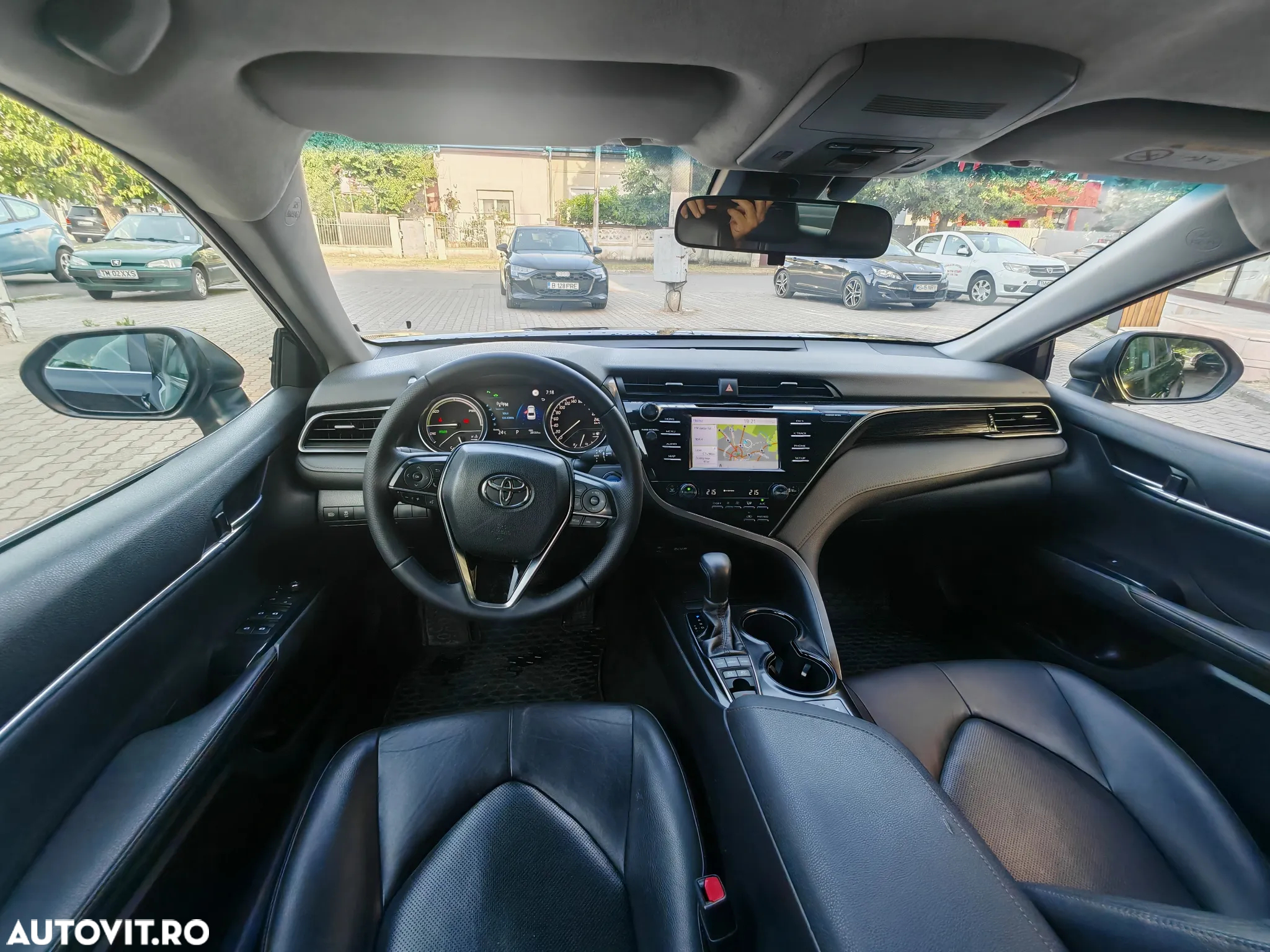 Toyota Camry 2.5 Hybrid Business - 7