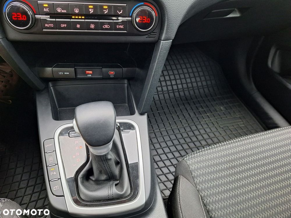 Kia Ceed 1.5 T-GDI M DCT - 22