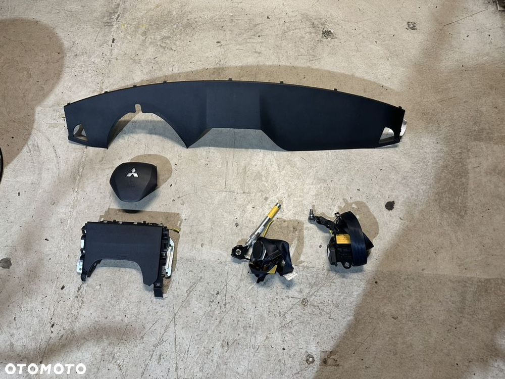 Mitsubishi ASX DESKA ROZDZIELCZA konsola kokpit pulpit poduszki airbag pasy KOMPLET ORYGINALNY - 1
