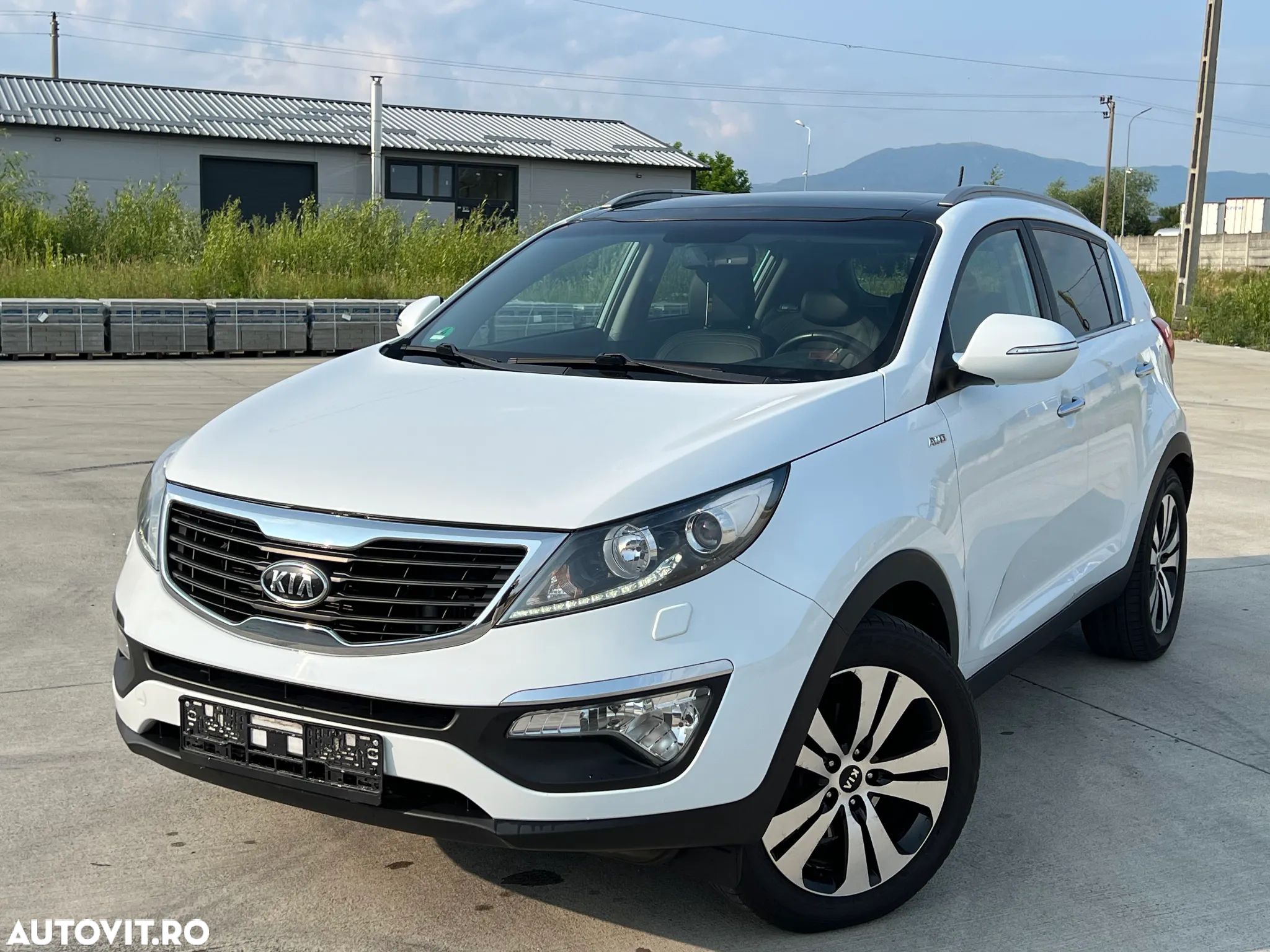 Kia Sportage 2.0 CRDI AWD VISION - 1