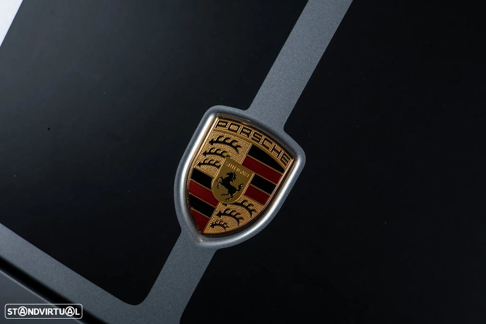 Porsche 911 (992) Carrera Cabrio 4 GTS PDK - 13