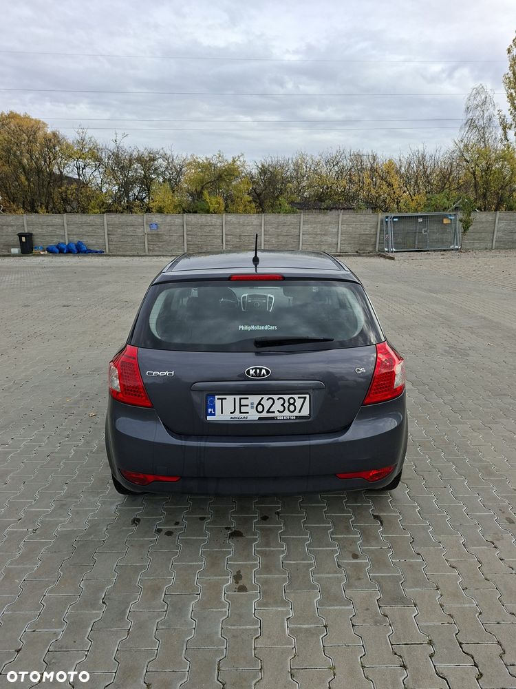 Kia Ceed - 3