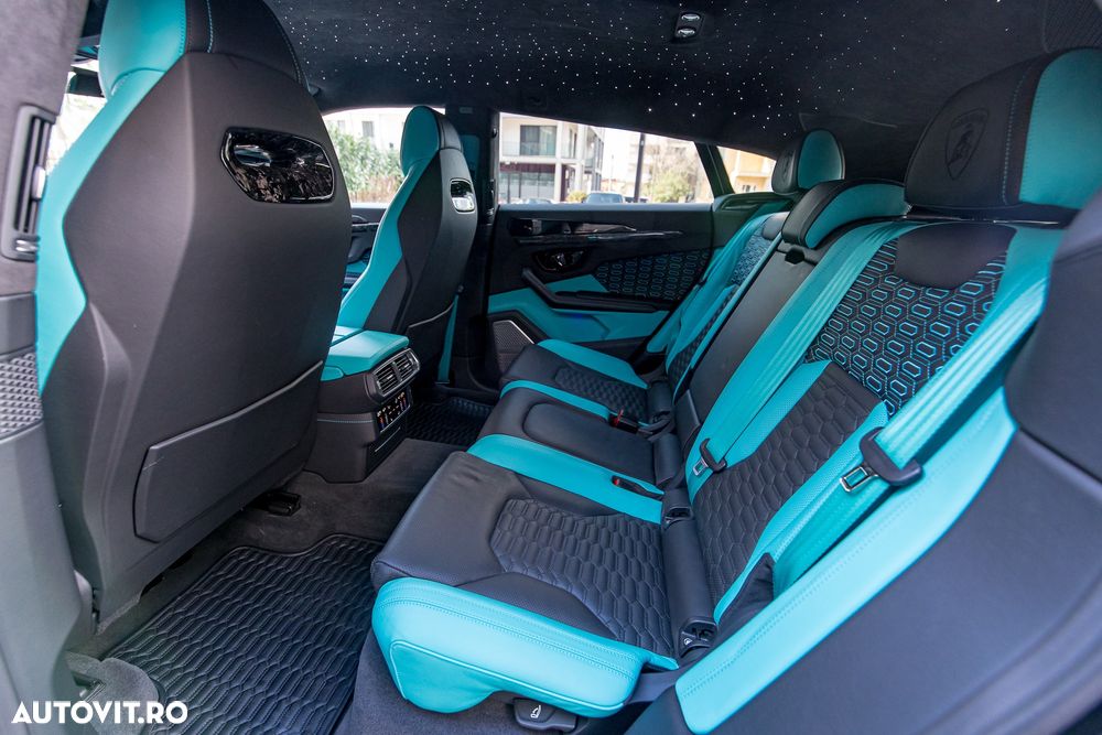 Lamborghini URUS - 27