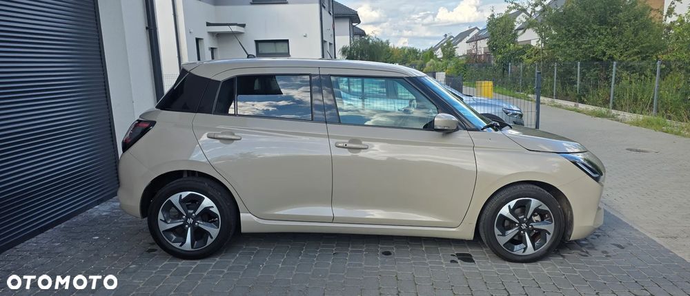 Suzuki Swift 1.2 Dualjet SHVS Premium CVT - 4