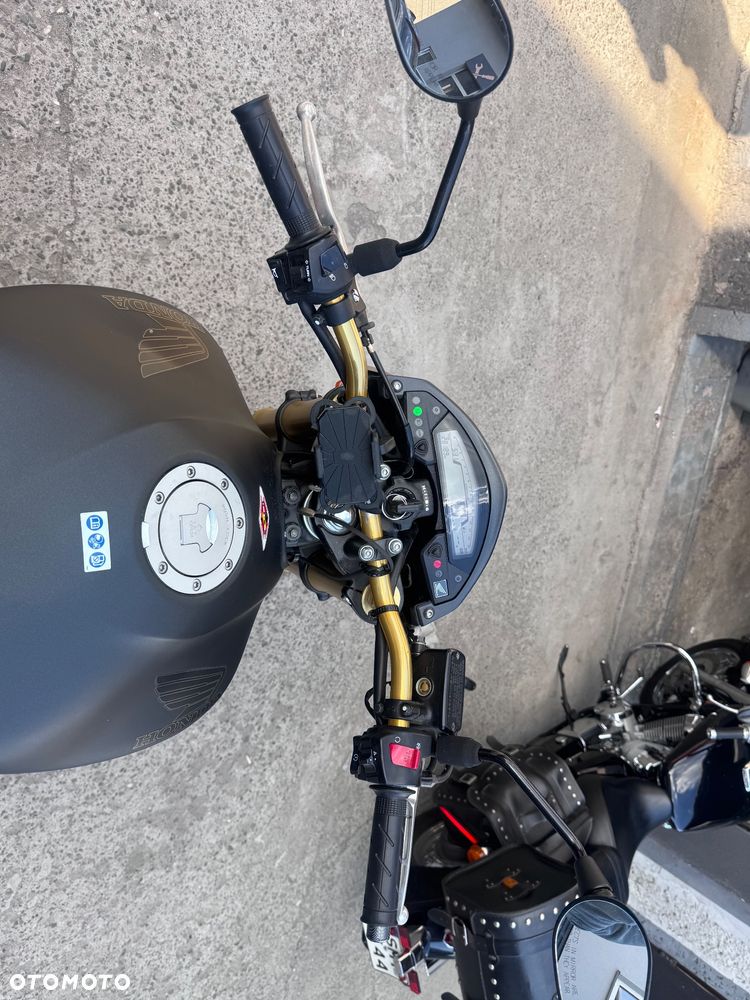 Honda CB - 6
