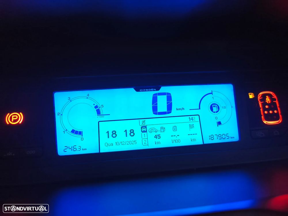 Citroën C4 Picasso 1.6 HDi Exclusive - 31