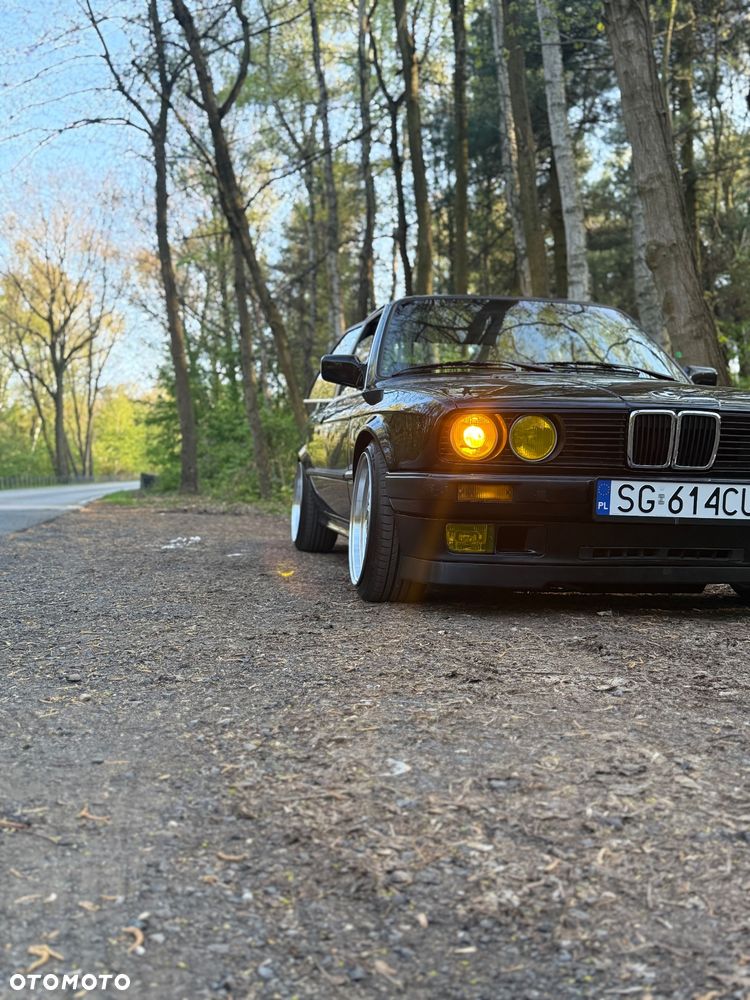 BMW Seria 3 318is - 11