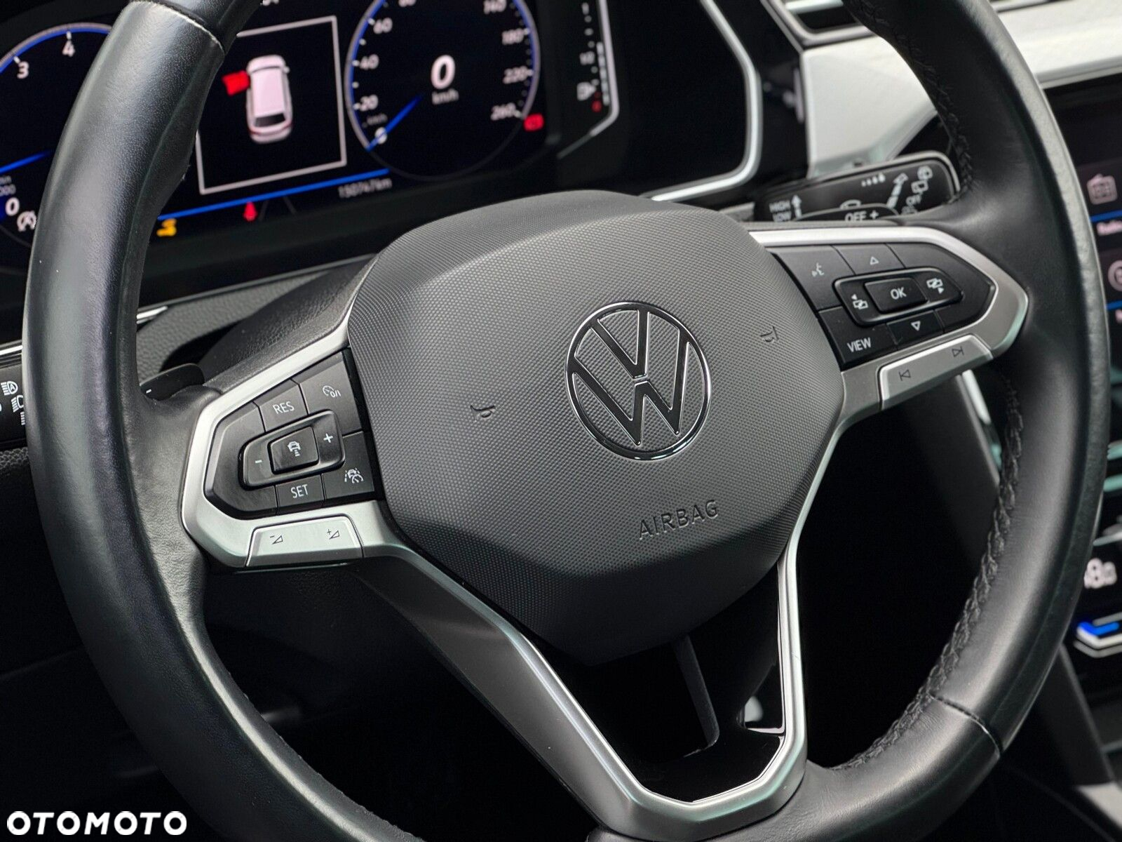 Volkswagen Passat 2.0 TSI Business DSG - 13