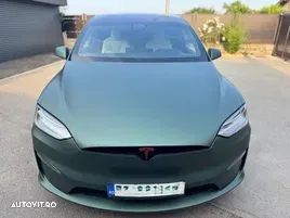 Tesla Model X Plaid - 12