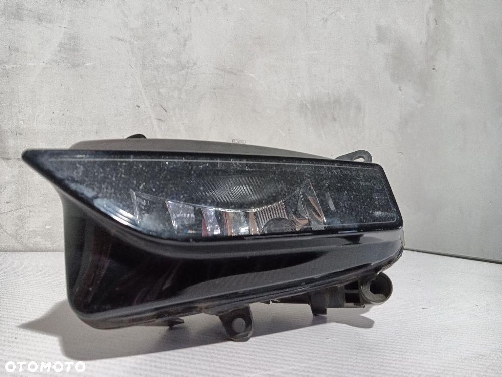 HALOGEN PRZÓD PRZEDNI PRAWY AUDI A4 B8 8K0941700 - 2