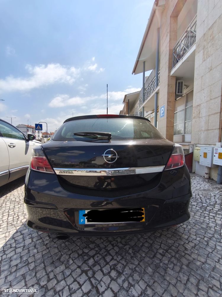 Opel Astra GTC 1.7 CDTi ecoFLEX - 2