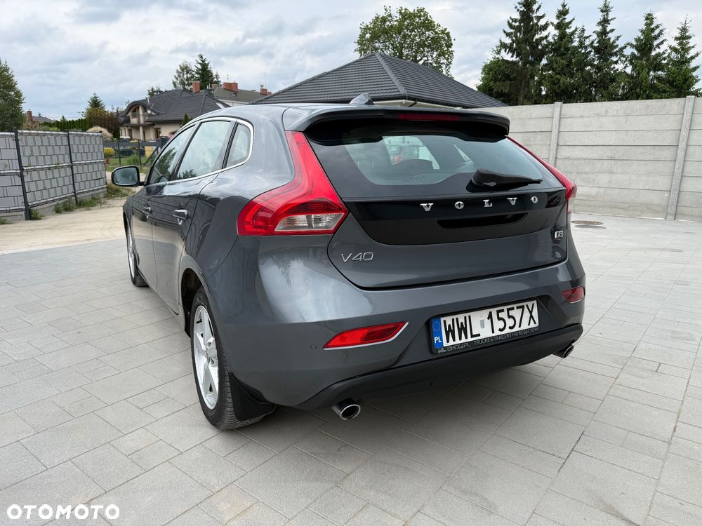 Volvo V40 D3 Momentum - 8