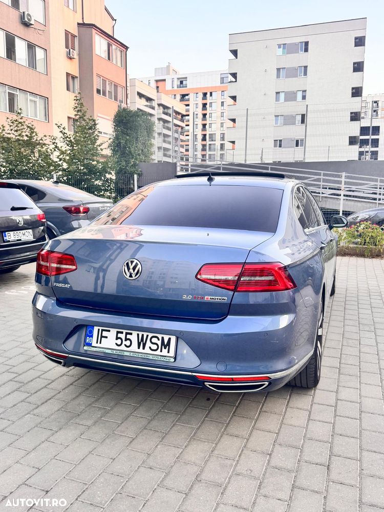 Volkswagen Passat - 2