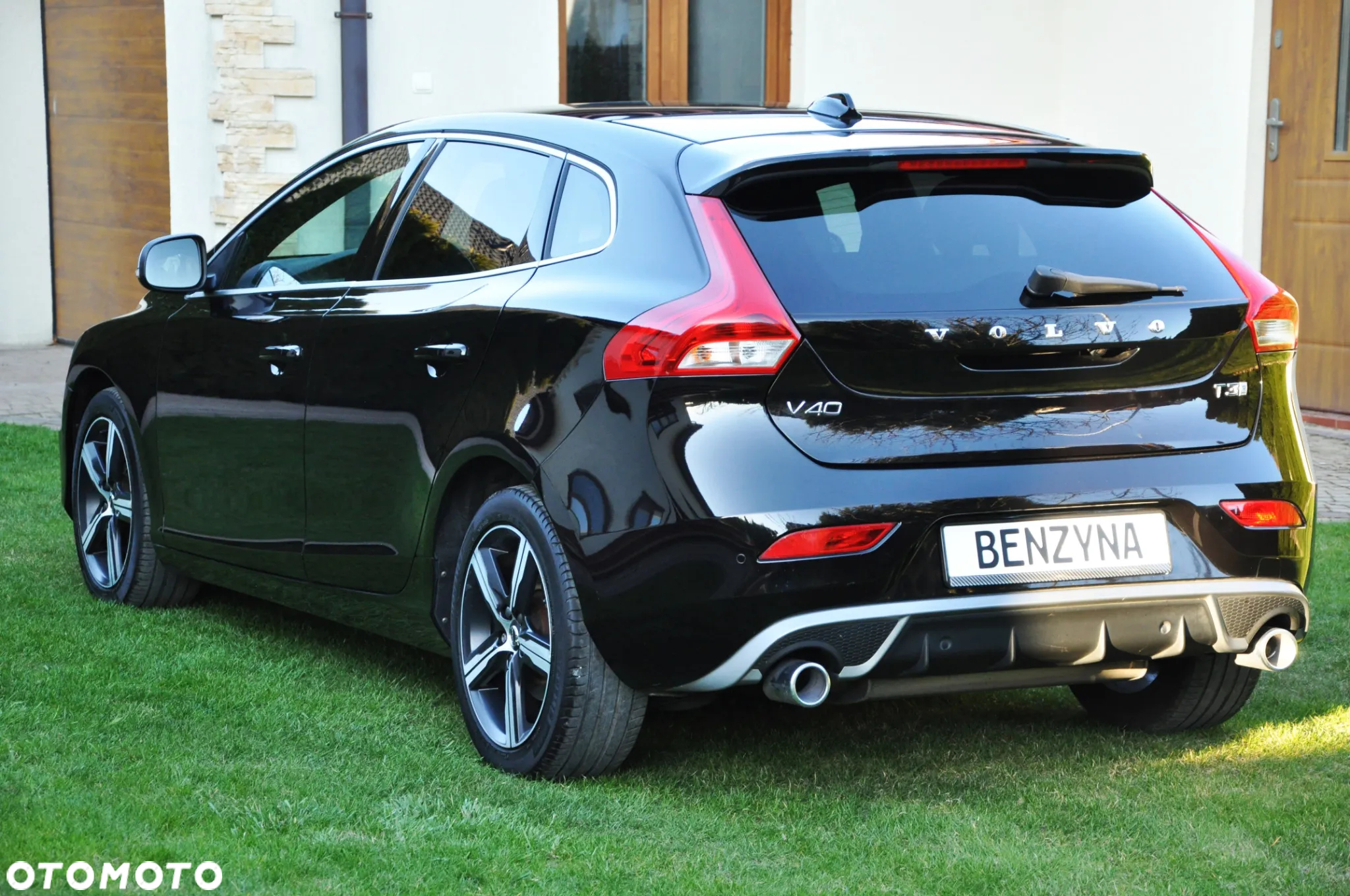 Volvo V40 T3 Drive-E R-Design Momentum - 30