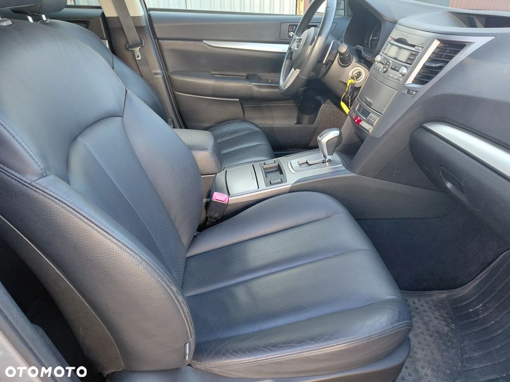Subaru Outback 2.5i Lineartronic Active - 14