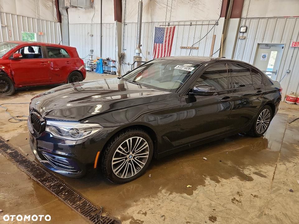 BMW Seria 5 540i xDrive Sport Line - 2