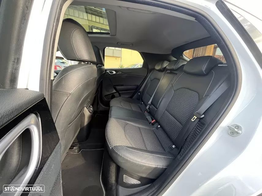 Kia XCeed 1.6 GDi PHEV Drive - 39