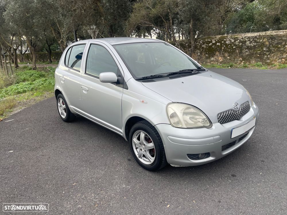 Toyota Yaris 1.0 Terra AC - 3