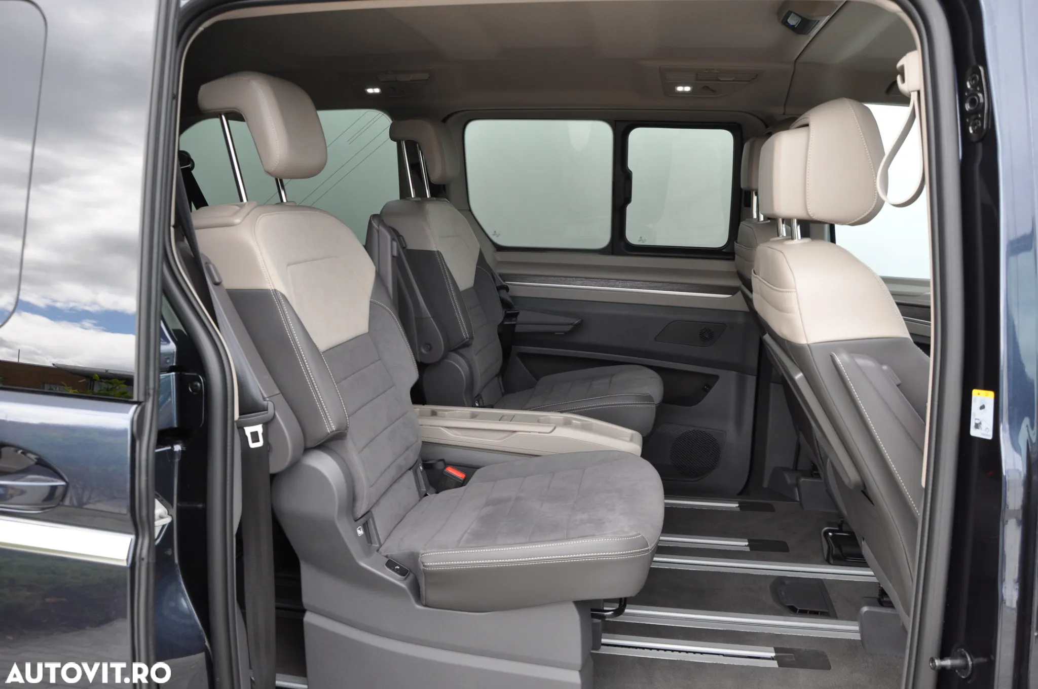 Volkswagen Multivan L 2.0 TDI DSG 110KW Style - 14