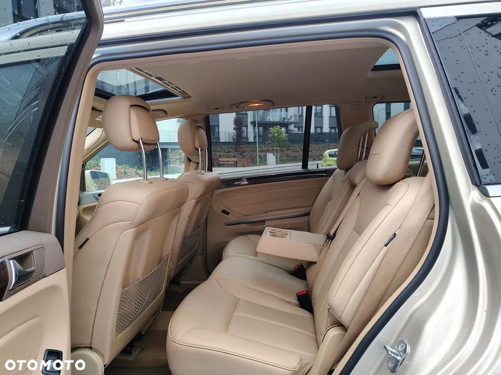 Mercedes-Benz GL 450 4Matic 7G-TRONIC - 10