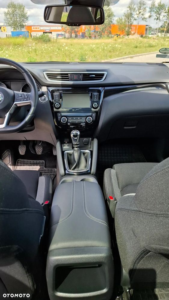 Nissan Qashqai 1.3 DIG-T N-Connecta - 14
