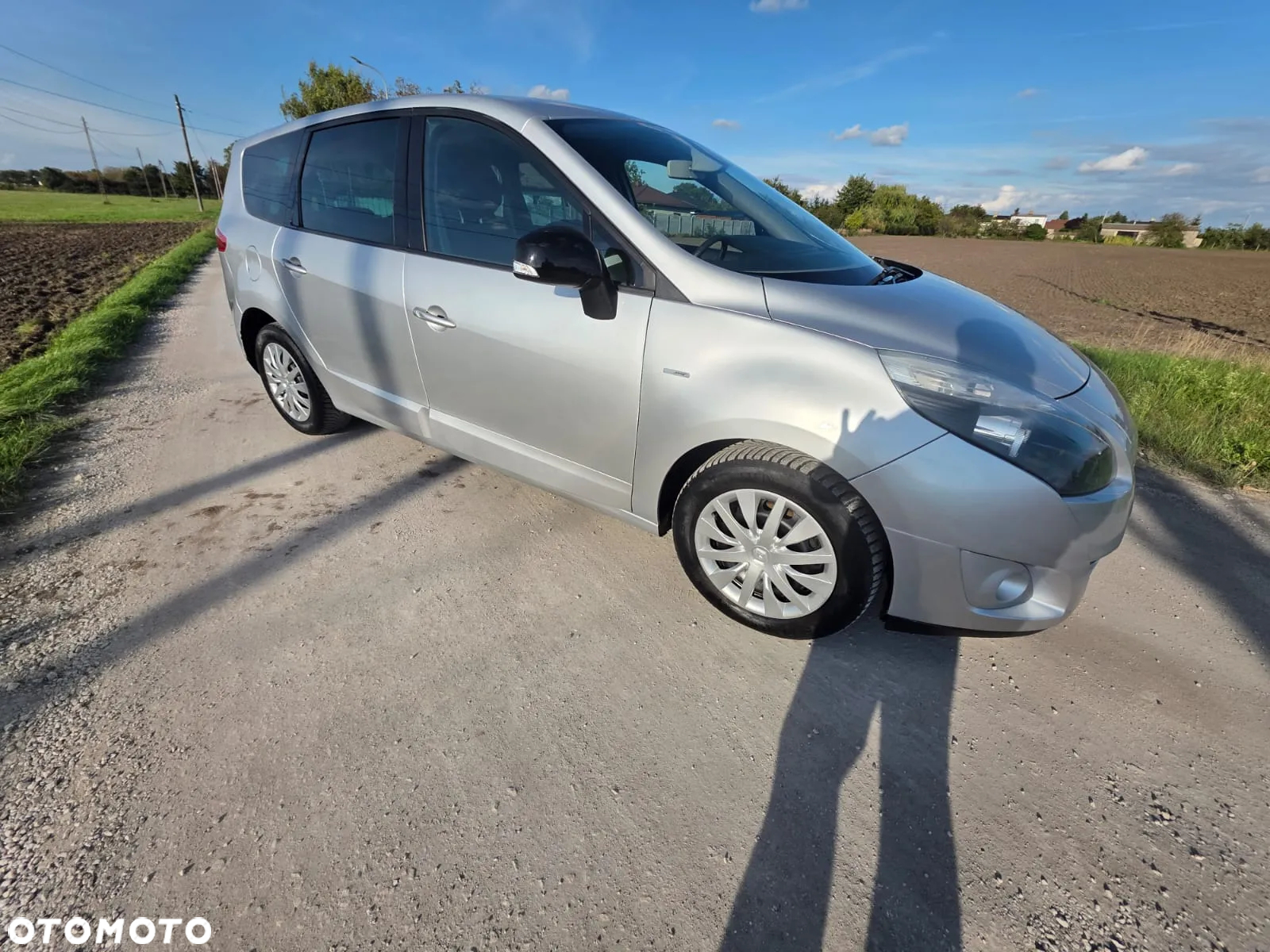 Renault Grand Scenic Gr 1.9 dCi Bose Edition - 4