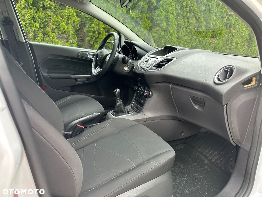 Ford Fiesta 1.6 TDCi SYNC Edition - 12