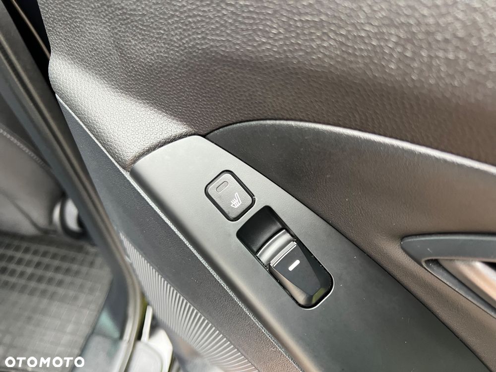 Hyundai ix35 1.6 GDI Premium 2WD - 24