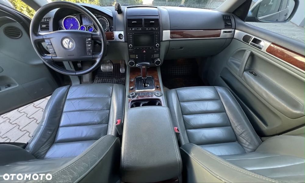 Volkswagen Touareg - 4