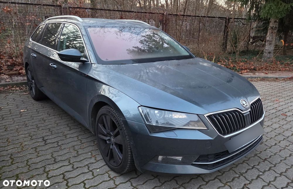 Skoda Superb ver-2-0-tdi-dsg-premium-edition - 1