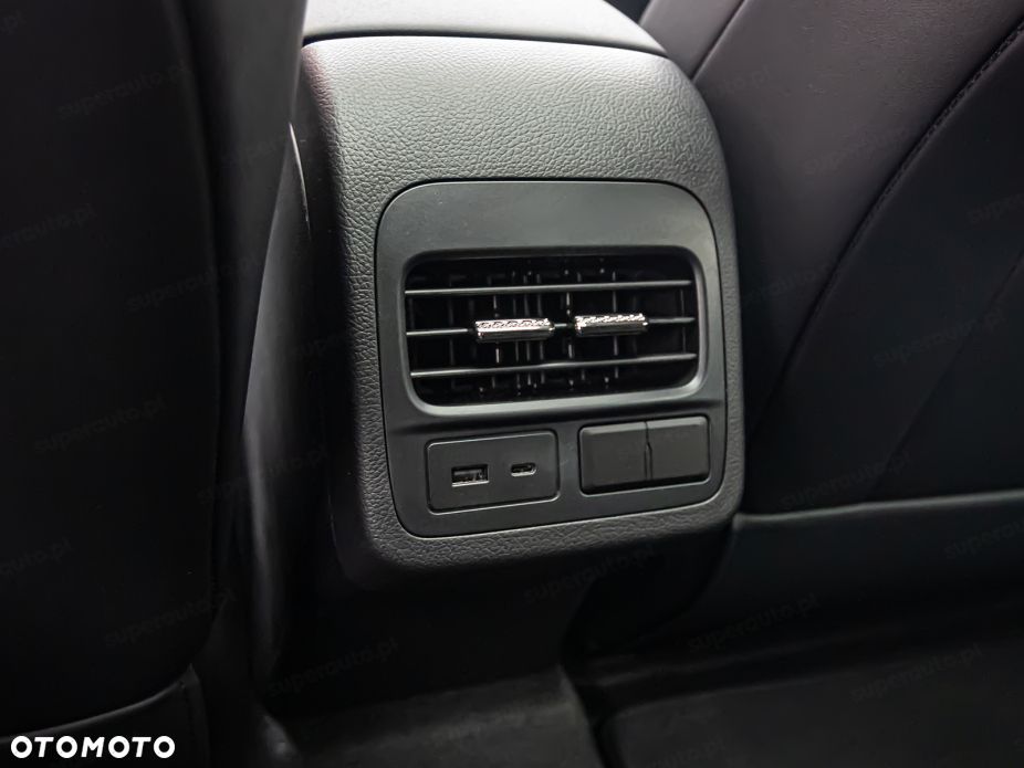 Omoda 5 1.5 T-GDI Hybrid Premium DHT - 26