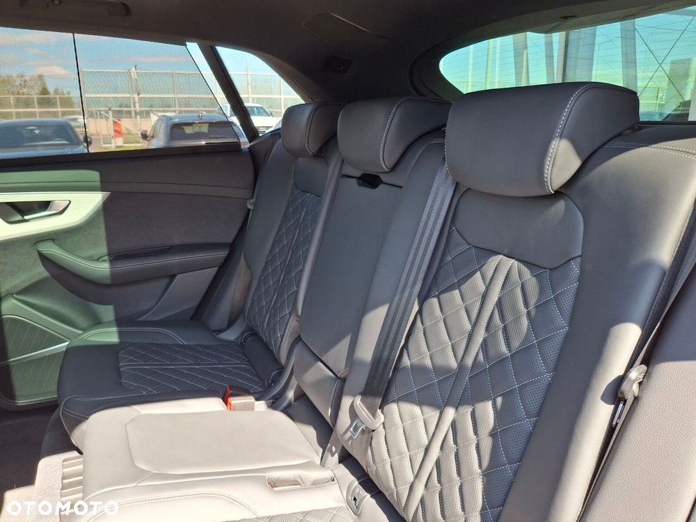 Audi Q8 - 23